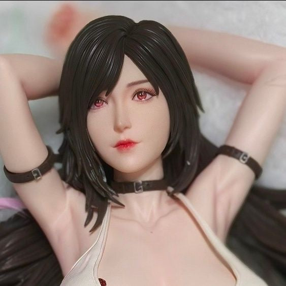 Final Fantasy VII Tifa GK statue