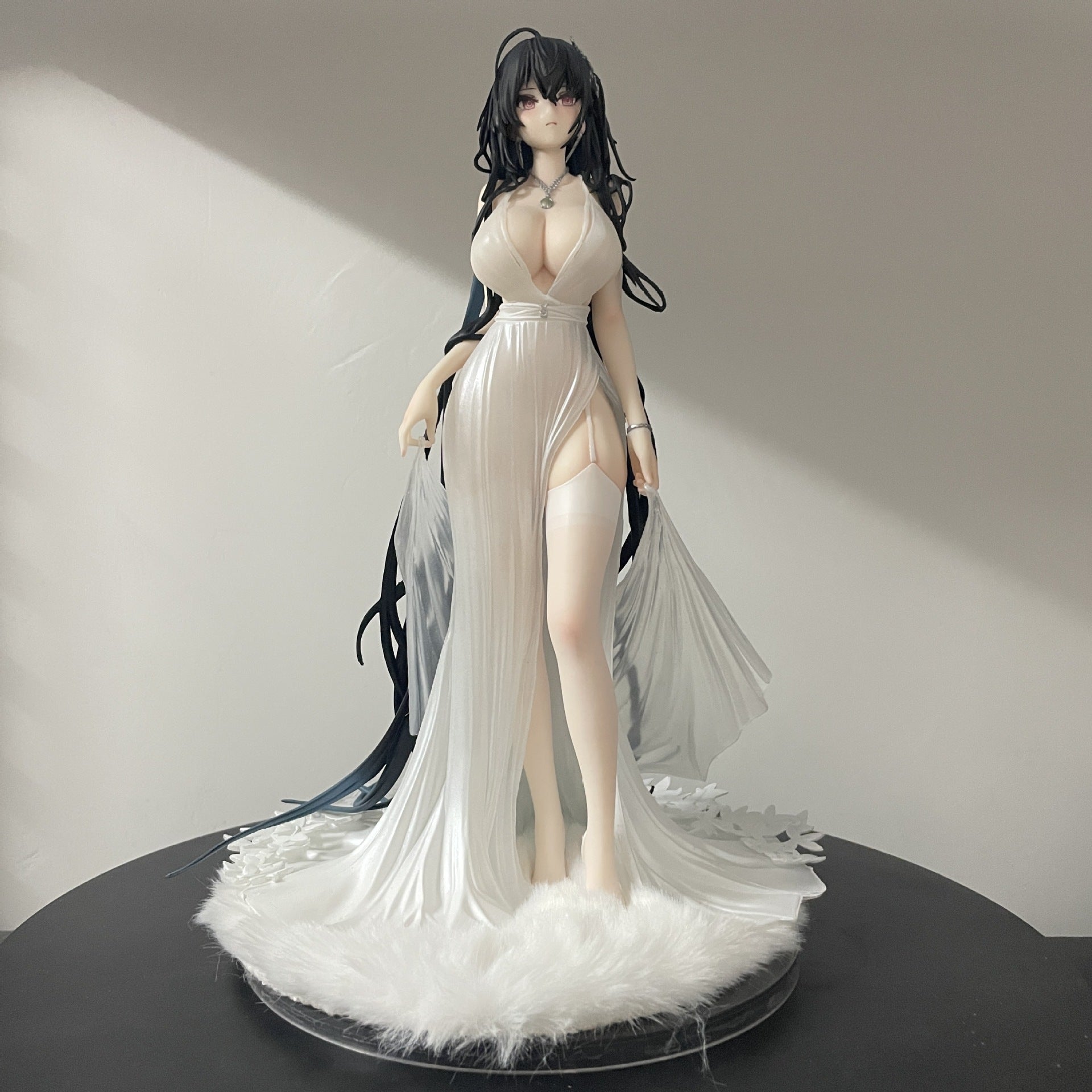 Azur Lane Taiho wedding dress figure