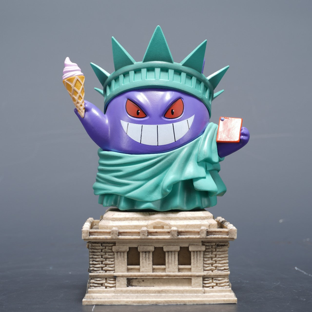 Pokemon Gengar Cos Statue of Liberty Ice‑Cream Diorama Statue