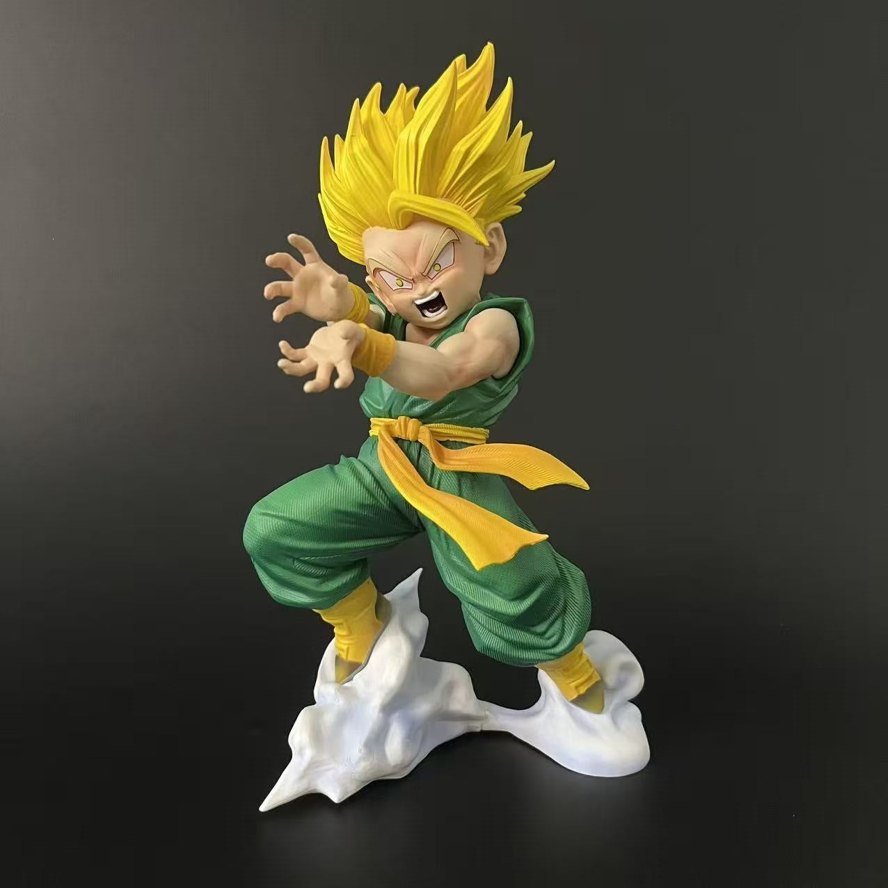 Dragon Ball Z Kid Trunks Super Saiyan figure