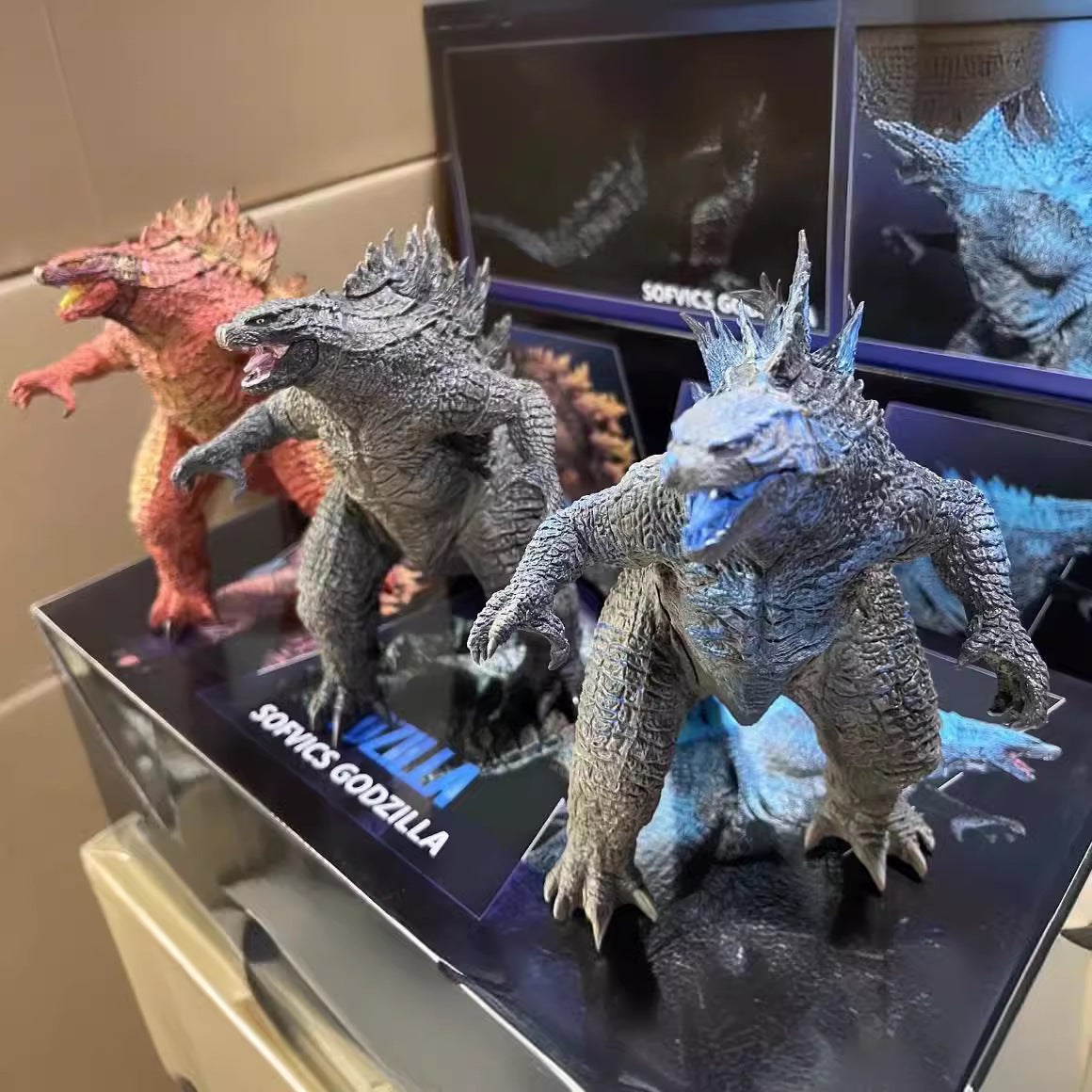 Godzilla King of the Monsters statue