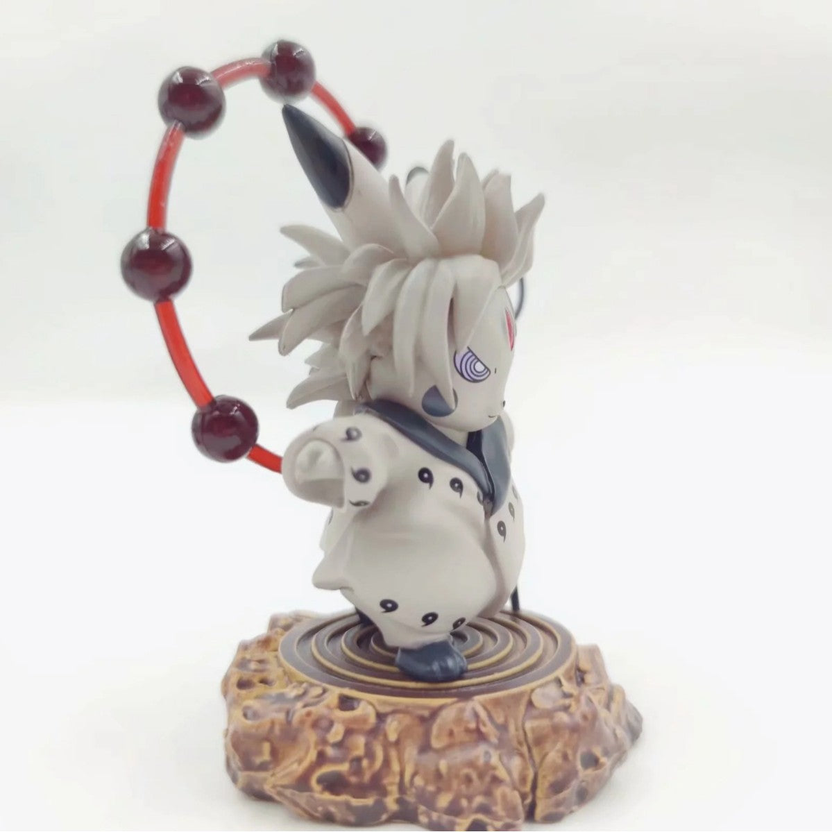 Pokemon × Naruto Crossover Pikachu Cos Obito / Madara / Naruto Six Paths GK Statue