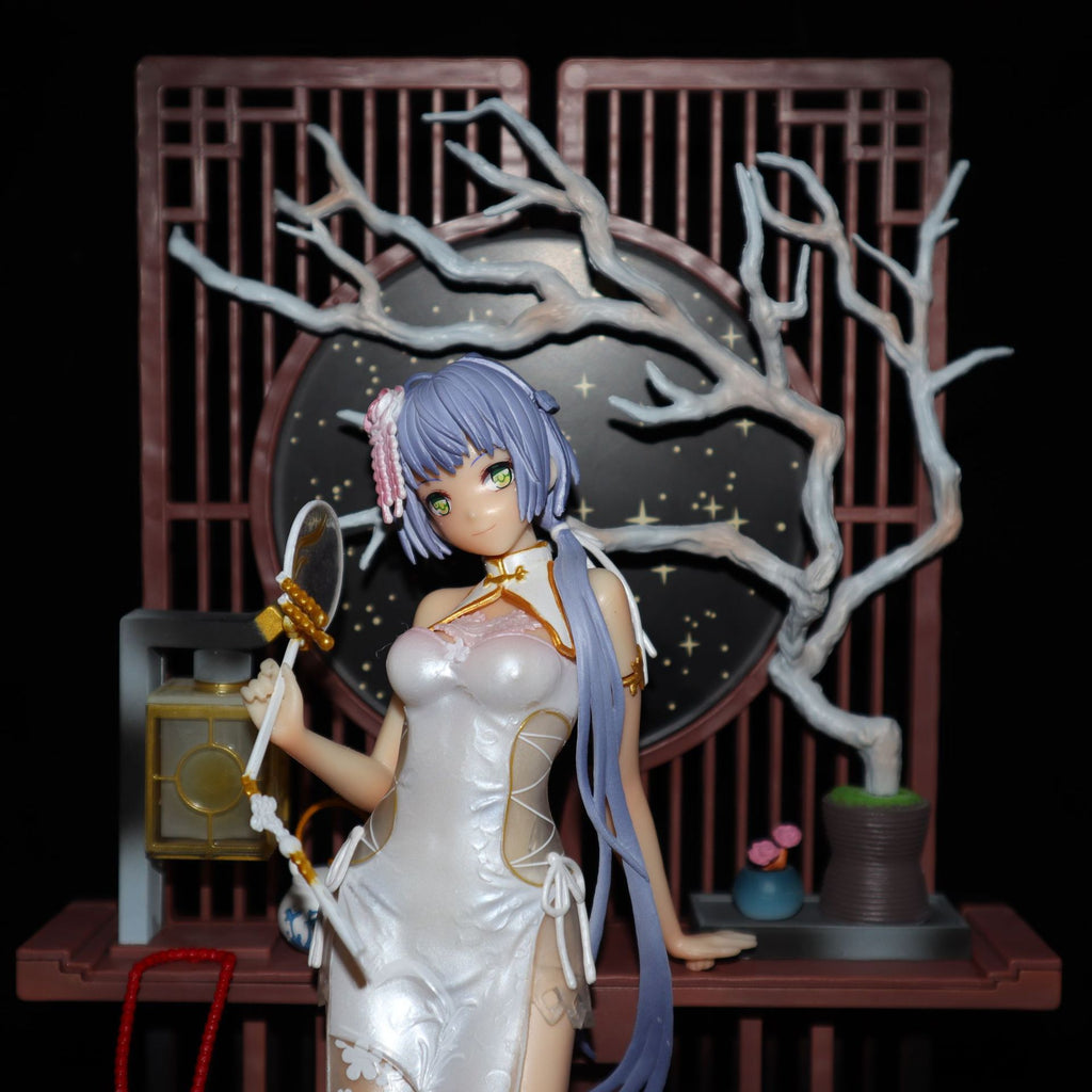 Luo Tianyi Chinese dress statue
