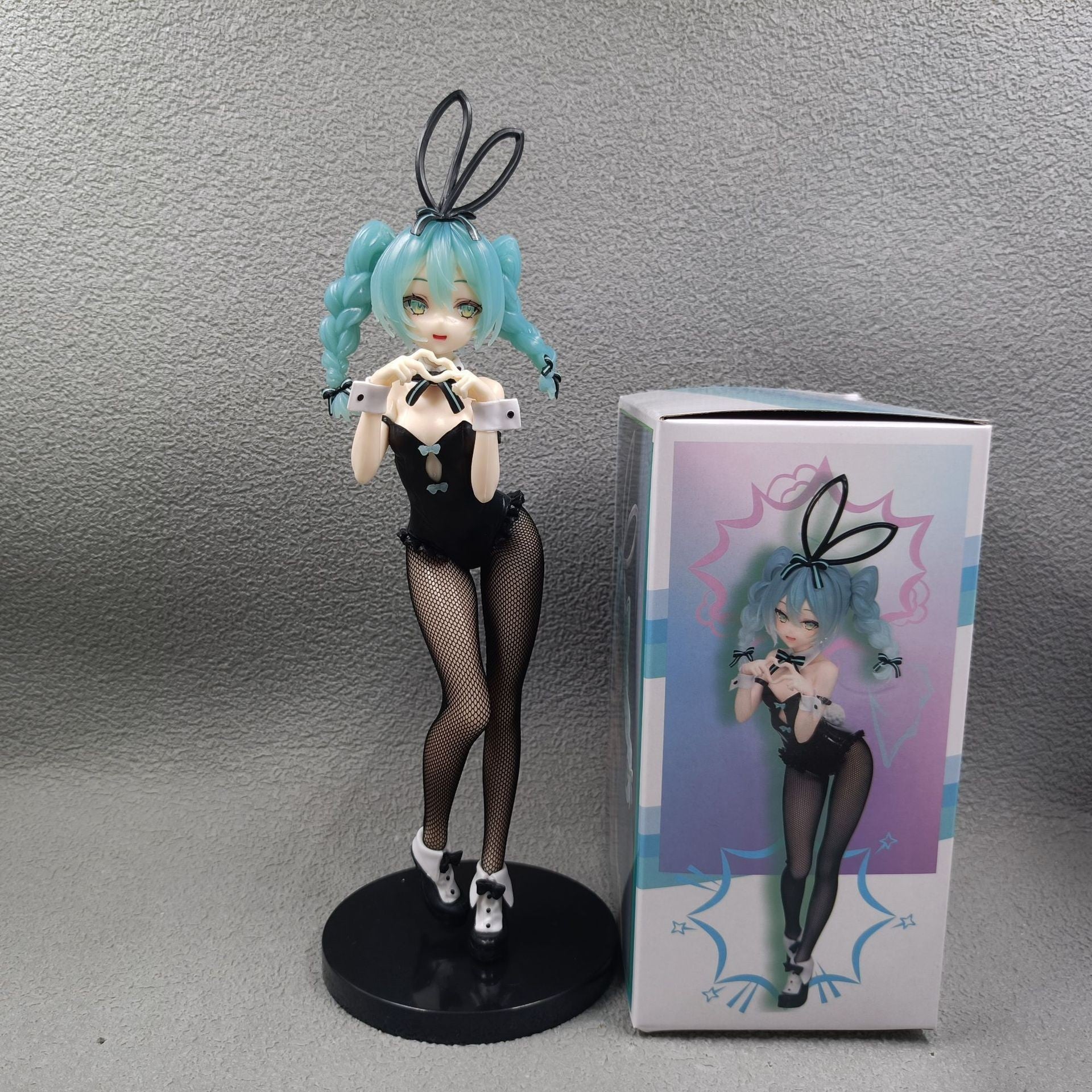 Hatsune Miku bunny girl figure