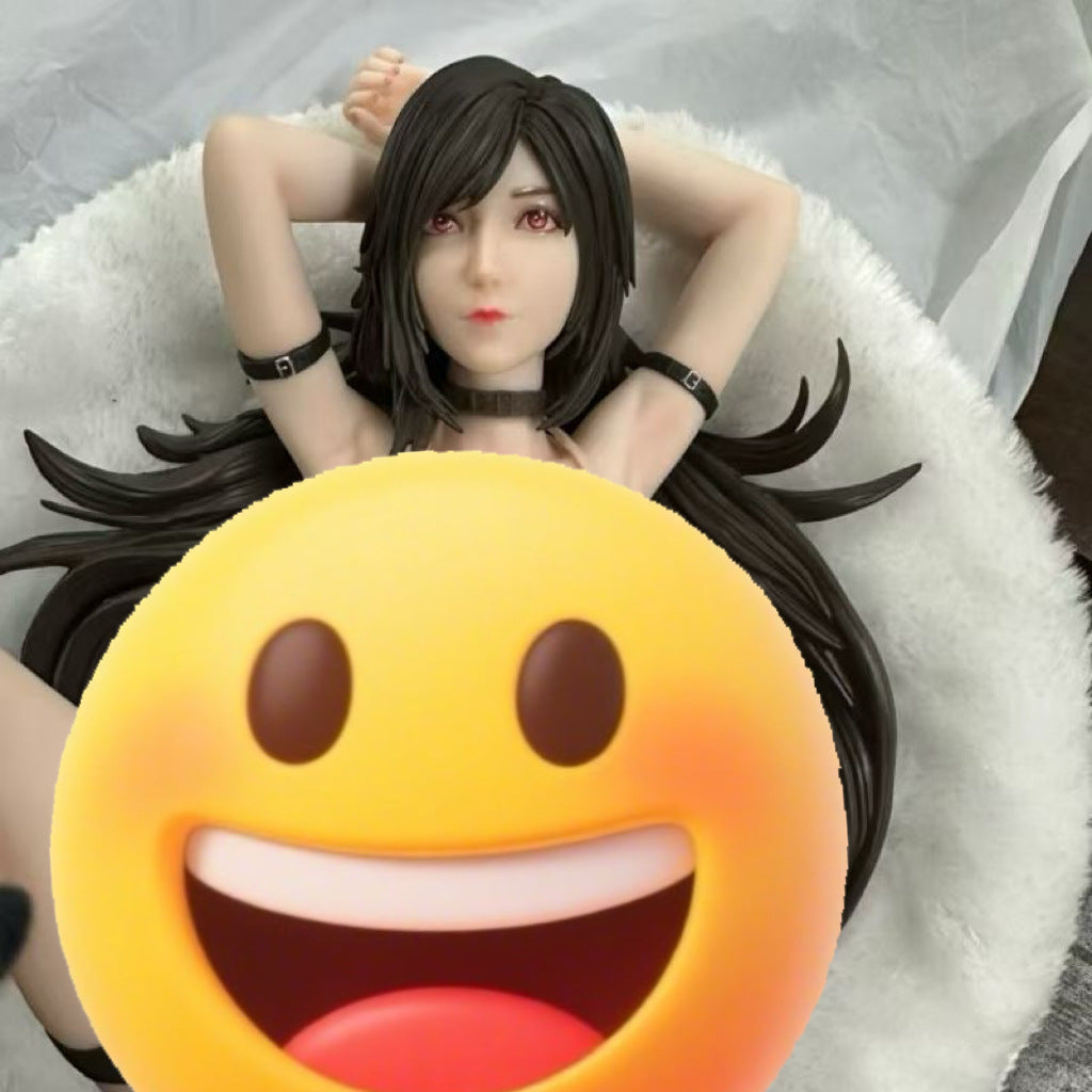 Final Fantasy VII Tifa GK statue