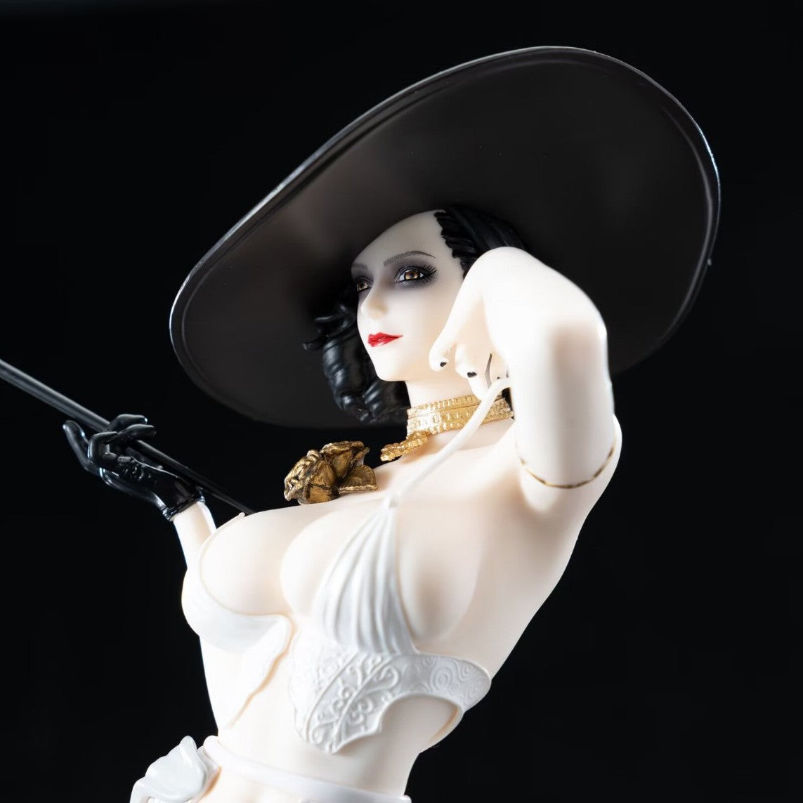 Resident Evil Lady Dimitrescu GK statue