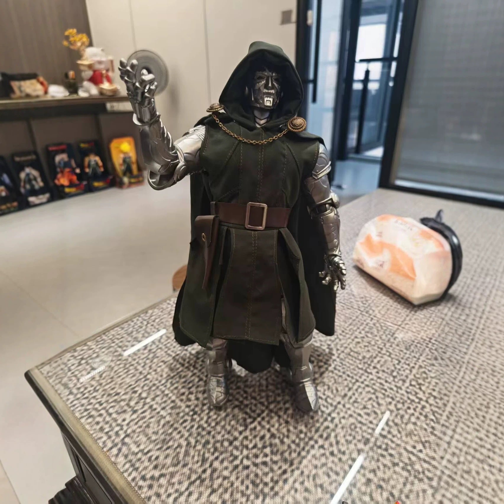 Marvel Doctor Doom 34cm movable action figure fabric cloak