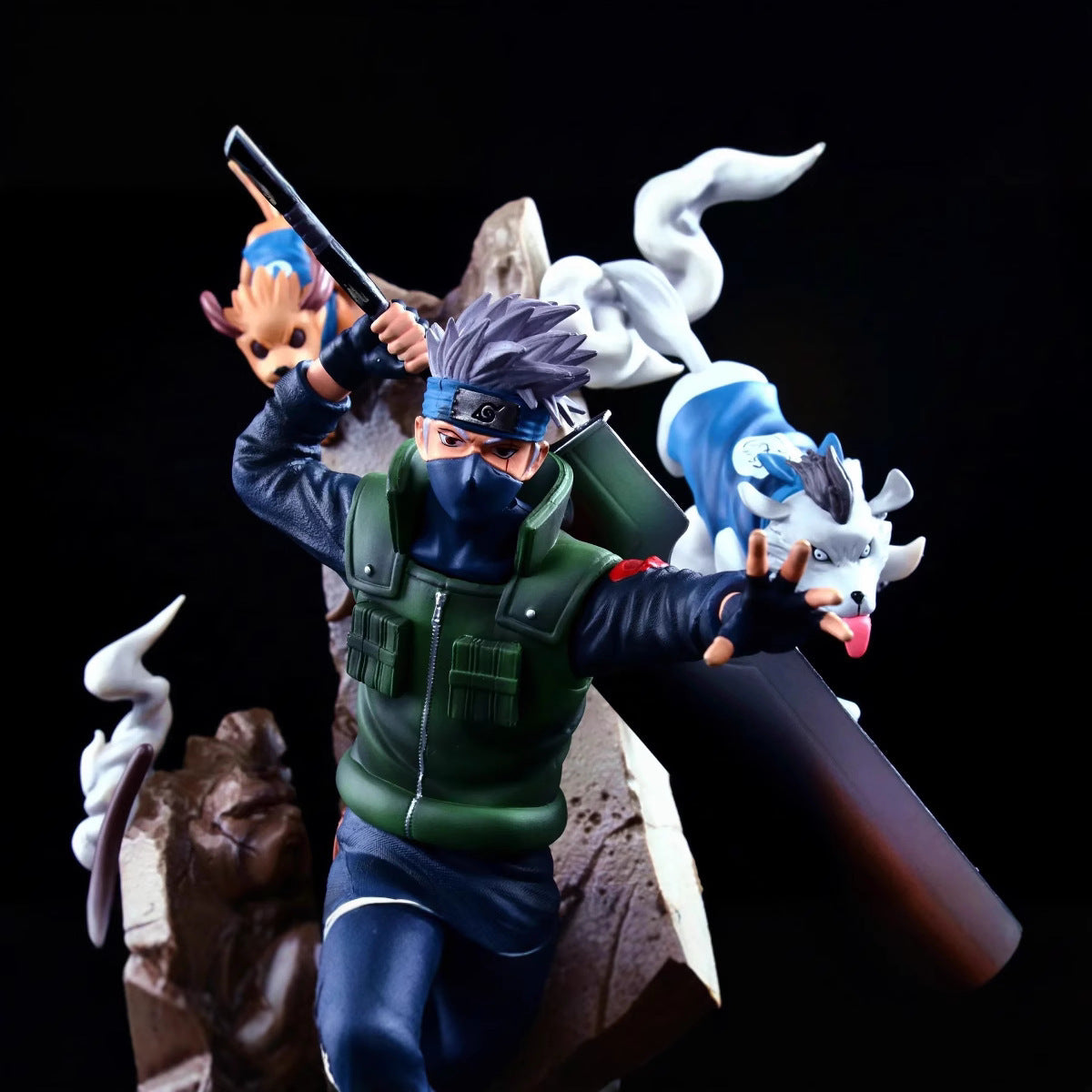 Naruto Kakashi Hatake with eight ninja dogs GK statue
