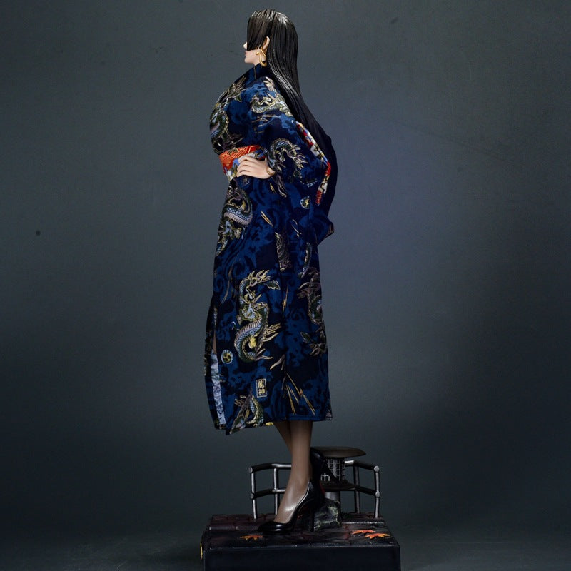 One Piece Boa Hancock kimono figure