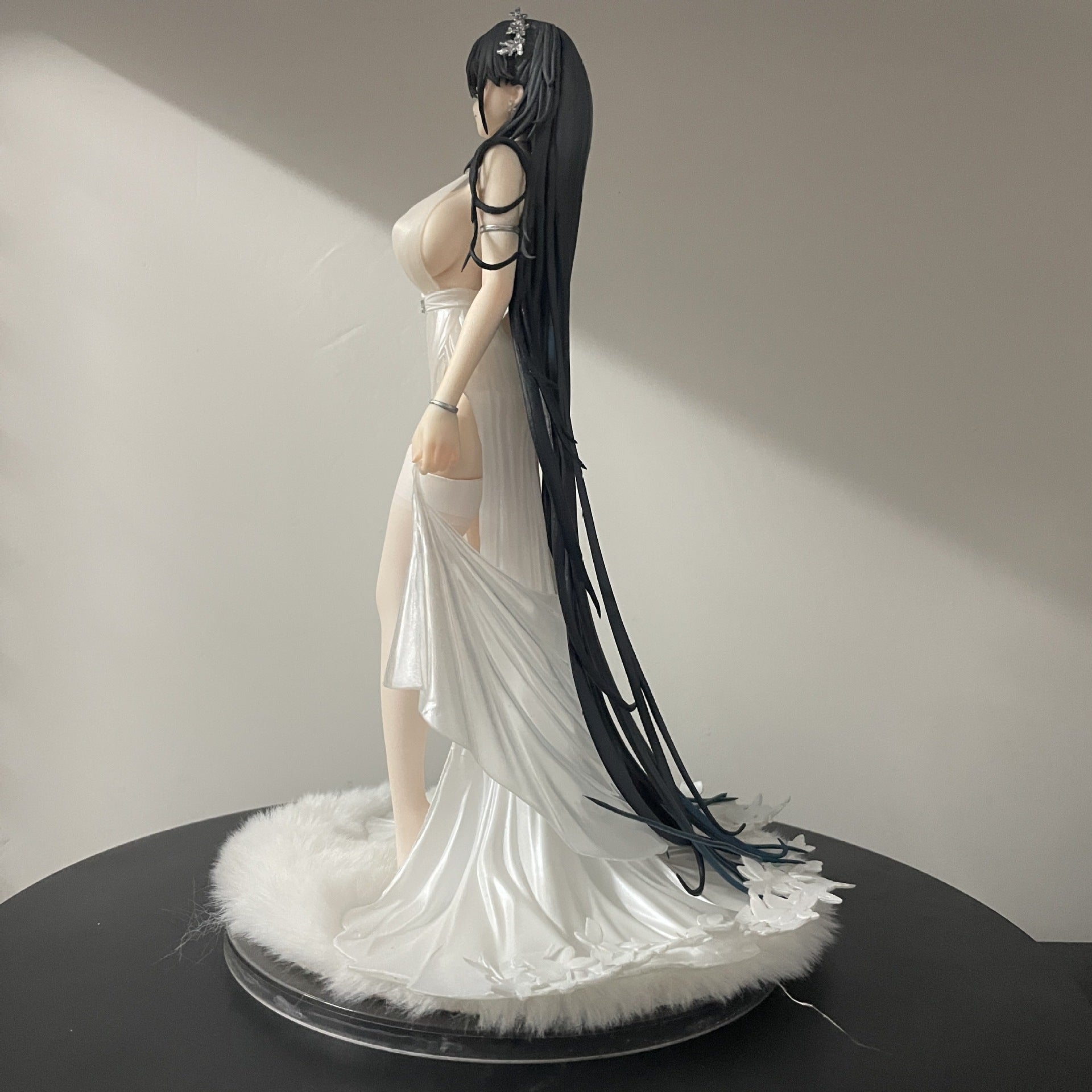Azur Lane Taiho wedding dress figure