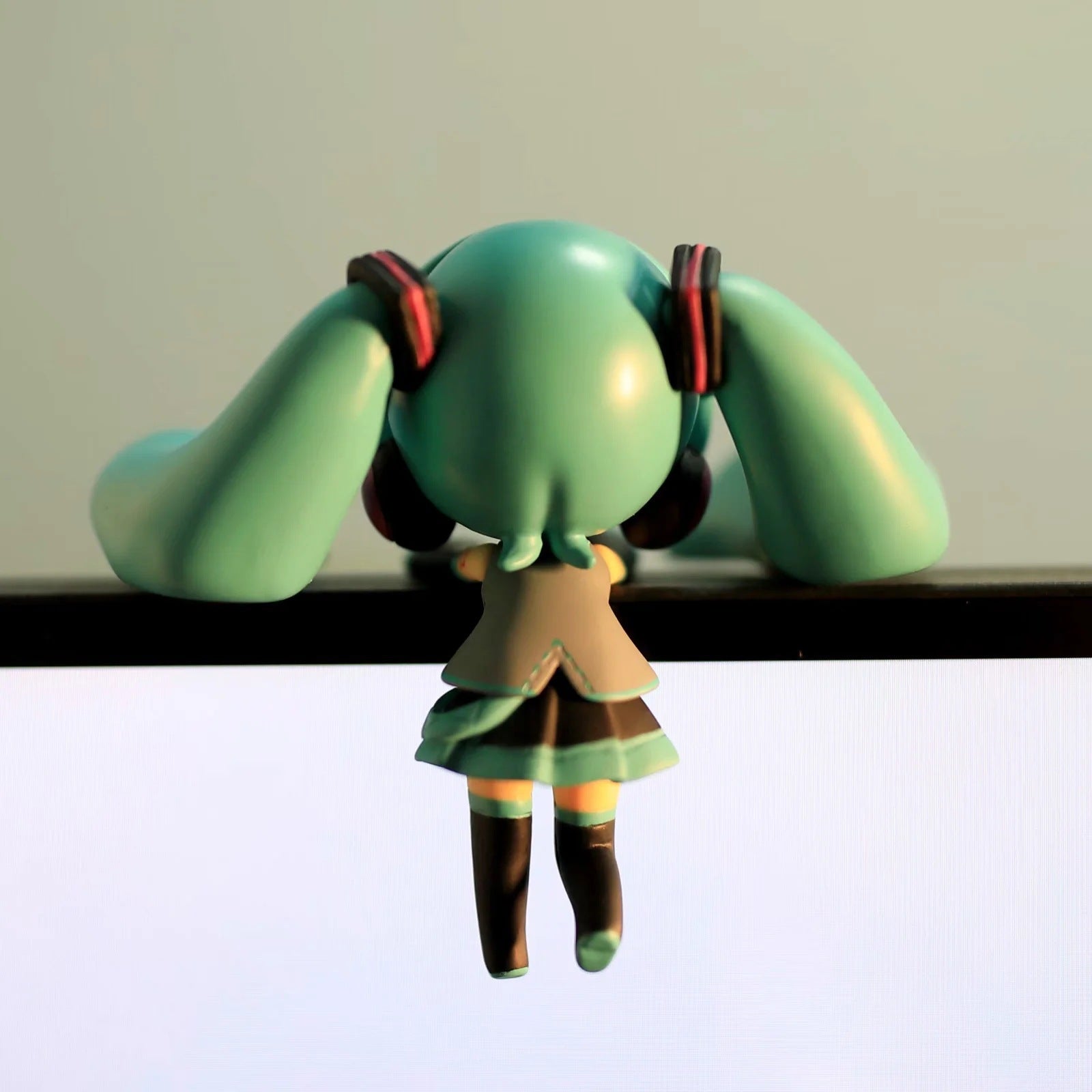 Hatsune Miku pc case figure