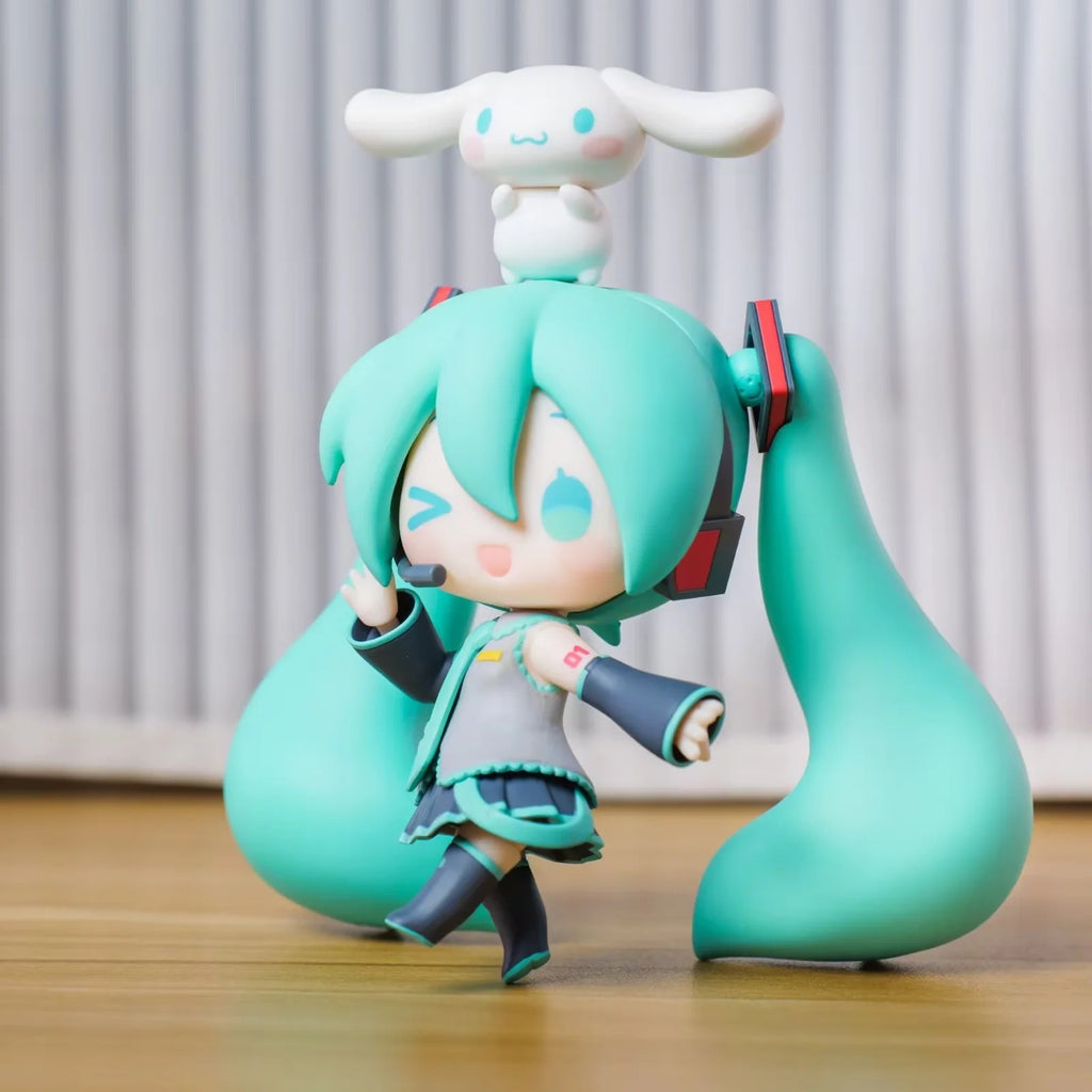 Hatsune Miku Cinnamoroll nendoroid figure