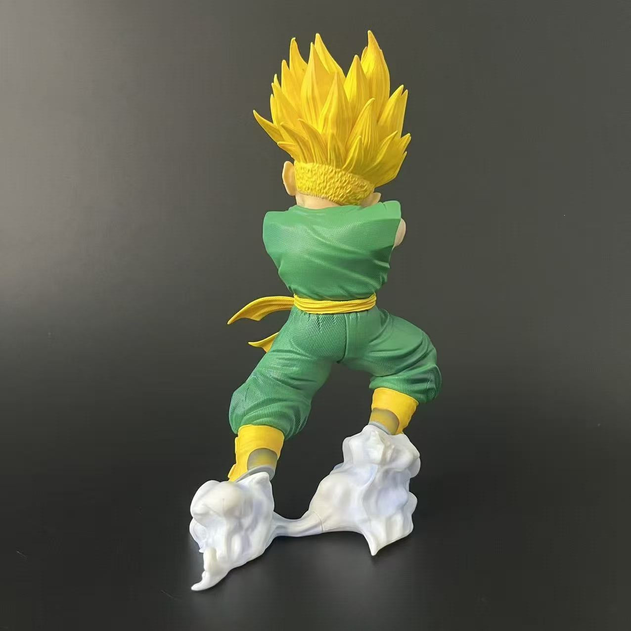 Dragon Ball Z Kid Trunks Super Saiyan figure