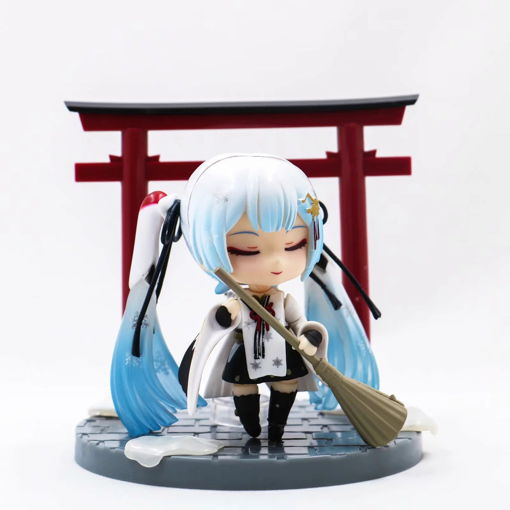 Snow Miku shrine maiden nendoroid figure
