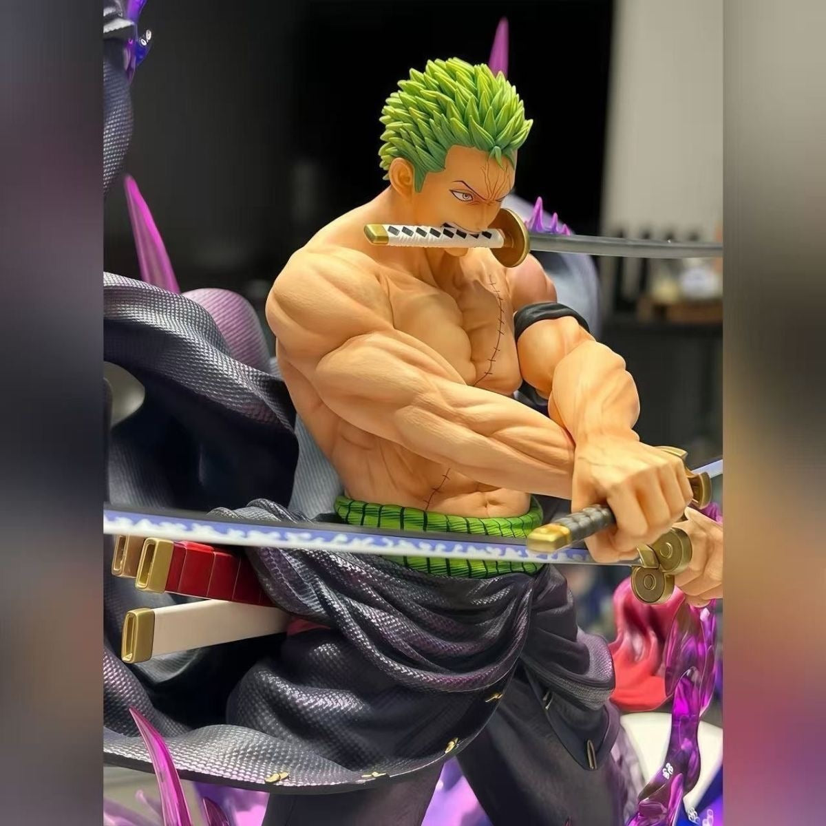 One Piece GK Sky Painting Explosive Air Roronoa Zoro Trendy Game Model Case Desktop Ornament Box Handheld