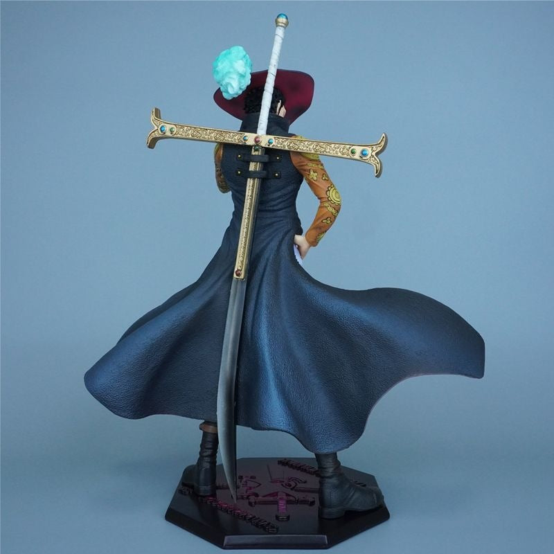 One Piece Dracule Mihawk figure