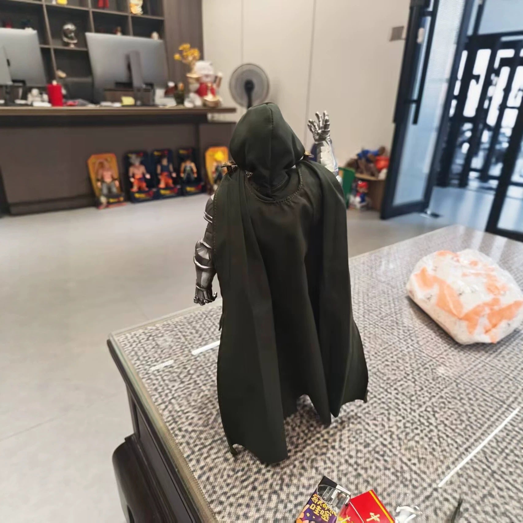 Marvel Doctor Doom 34cm movable action figure fabric cloak