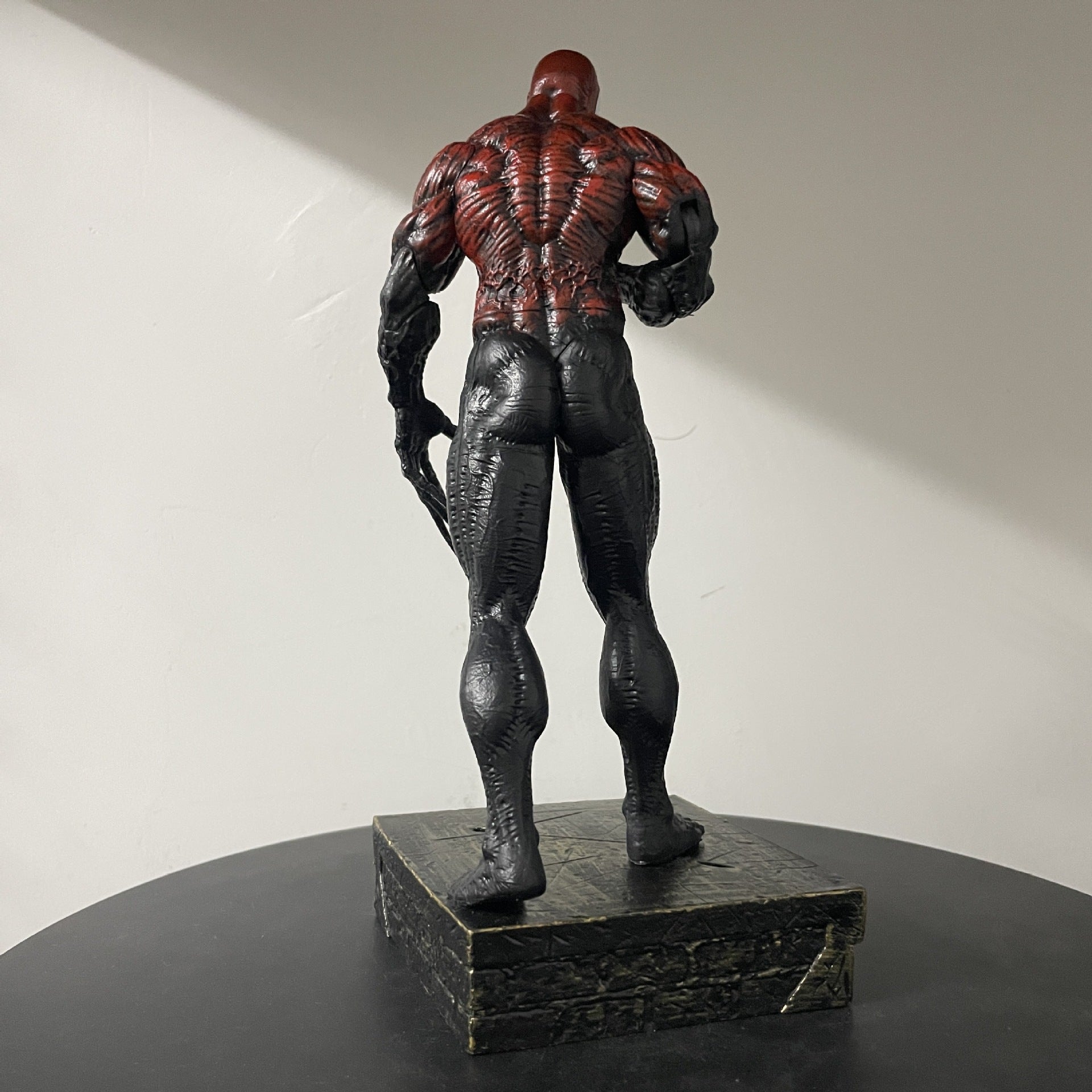 Marvel Carnage figure statue