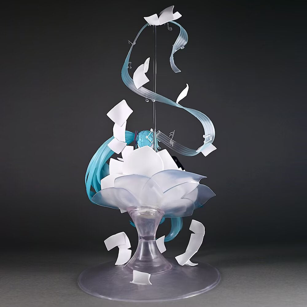 Hatsune Miku music note sheet effect sitting figure