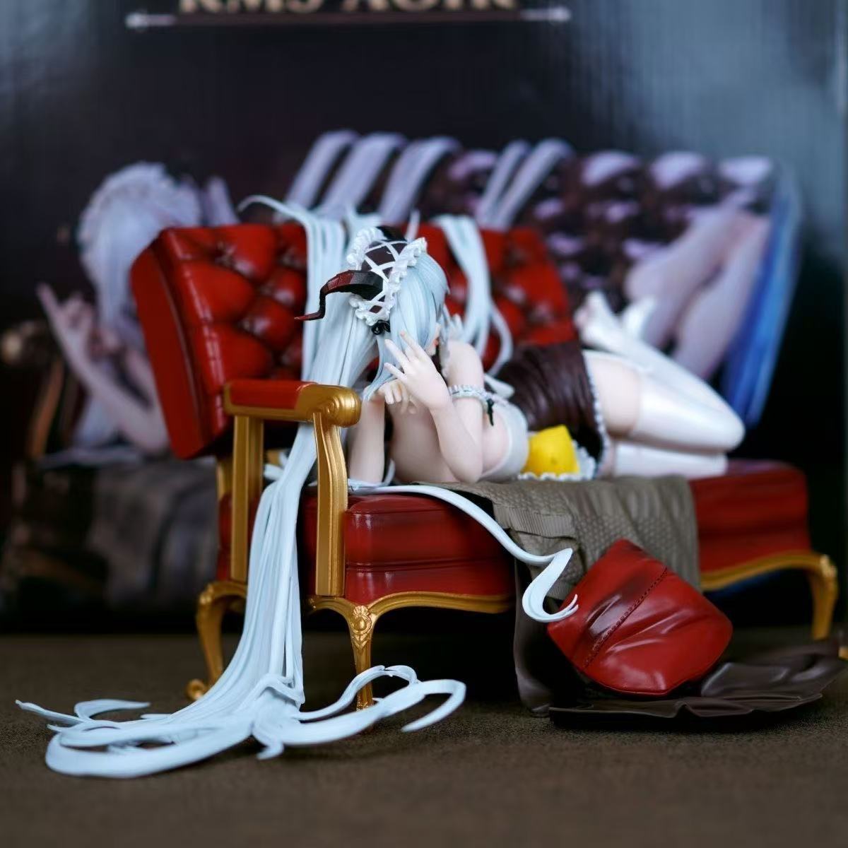 Azur Lane Aegir maid Sleeping sofa model figurine box set figurine