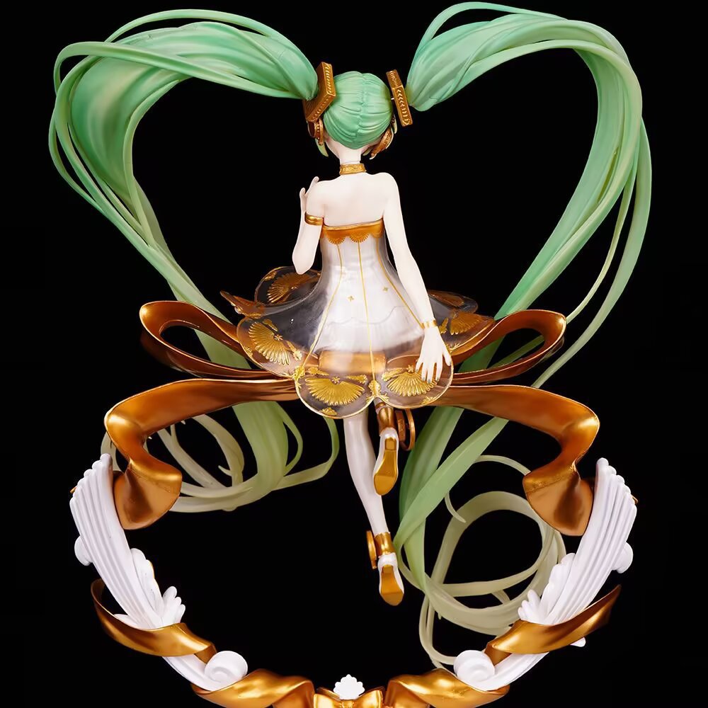Hatsune Miku symphony vinyl record statue