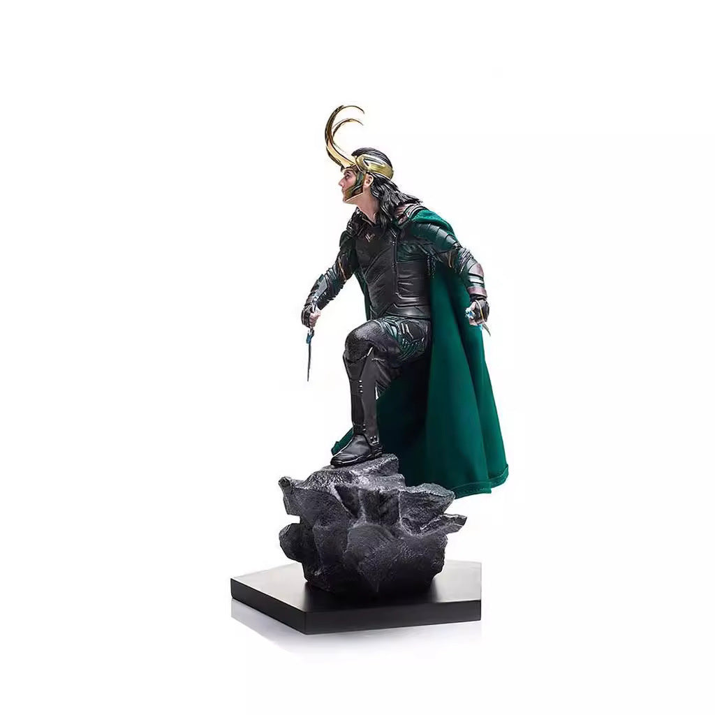 Marvel Loki statue figure Ragnarok