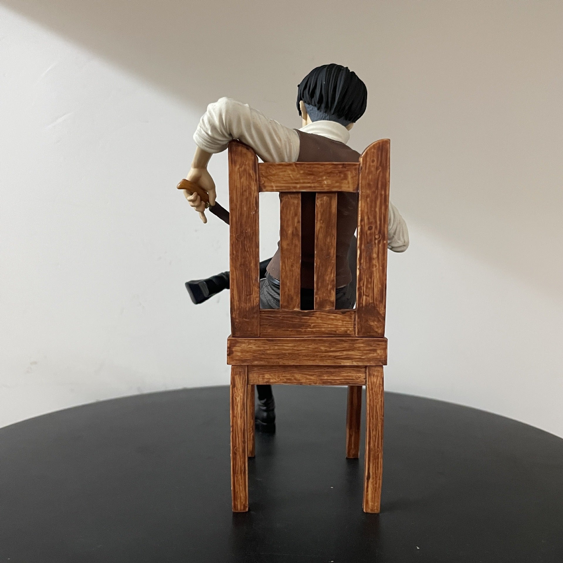 Attack on Titan Levi Ackerman sitting chair figure