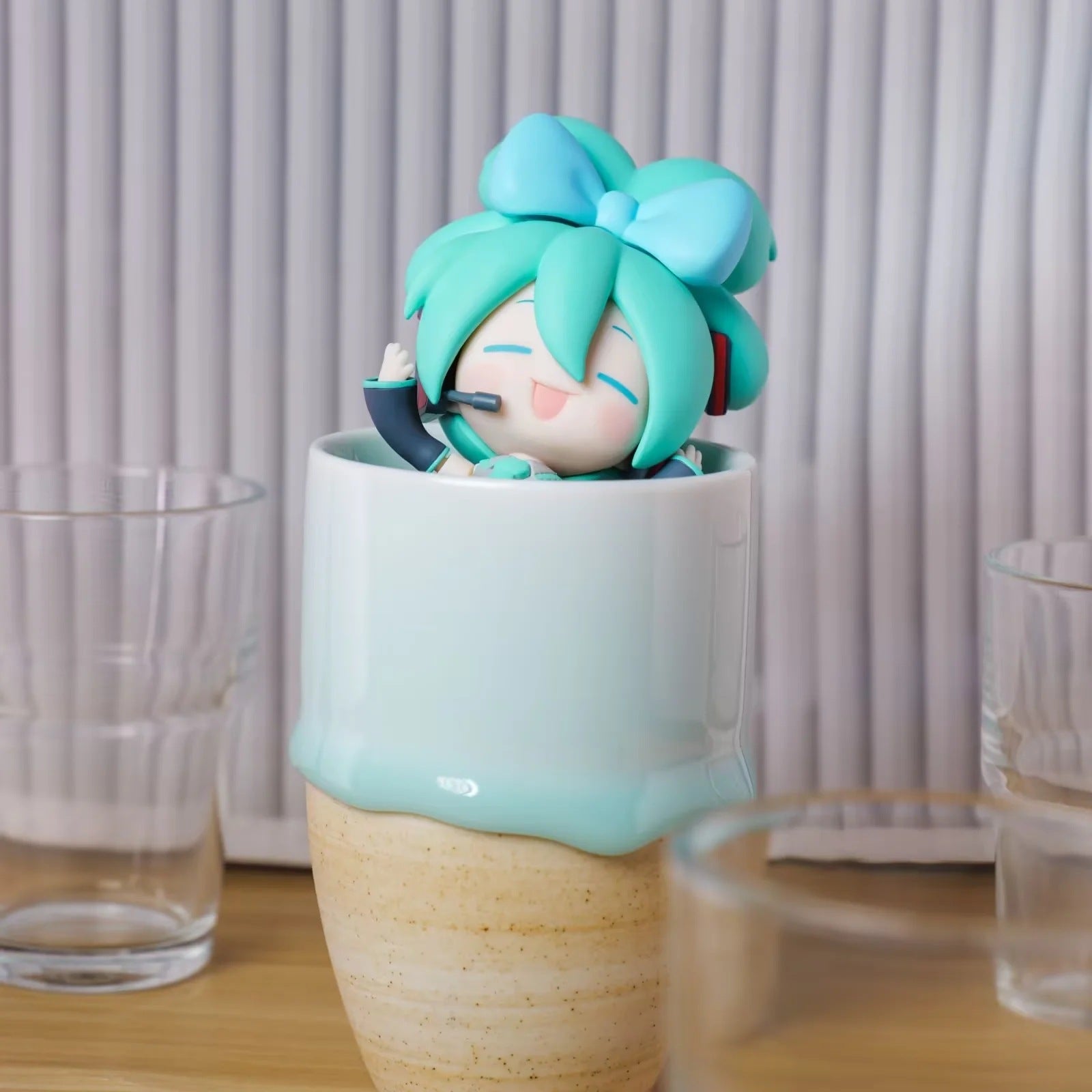 Hatsune Miku Cinnamoroll nendoroid figure