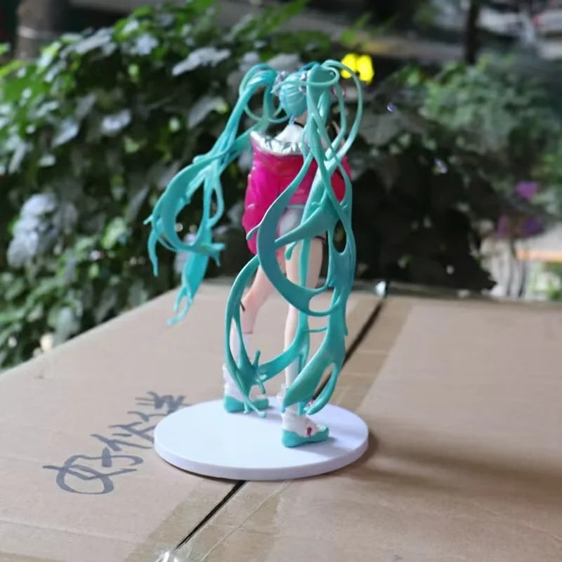 Hatsune Miku casual street style prize figure