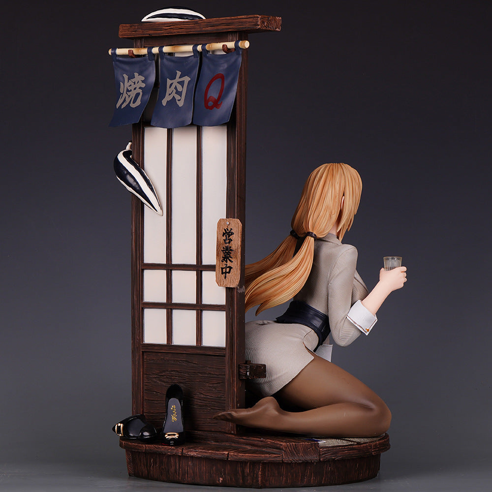 Naruto Tsunade drinking bar scene figure