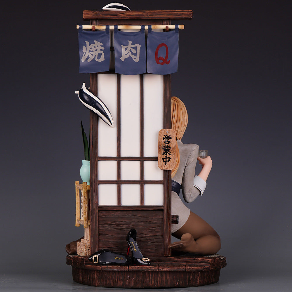 Naruto Tsunade drinking bar scene figure