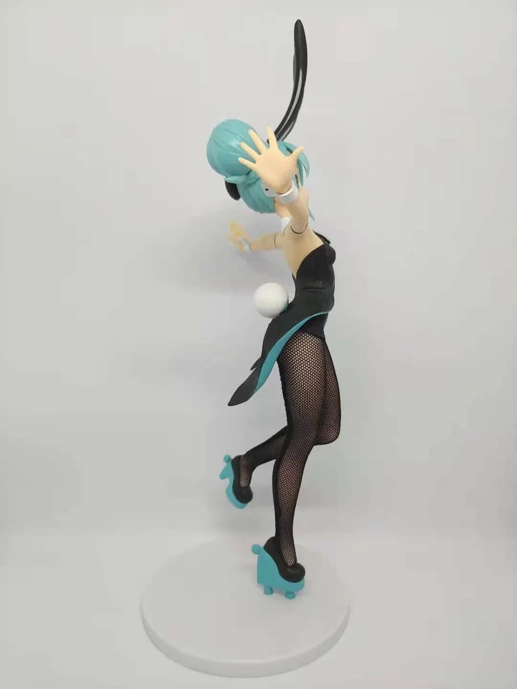 Hatsune Miku bunny girl prize figure