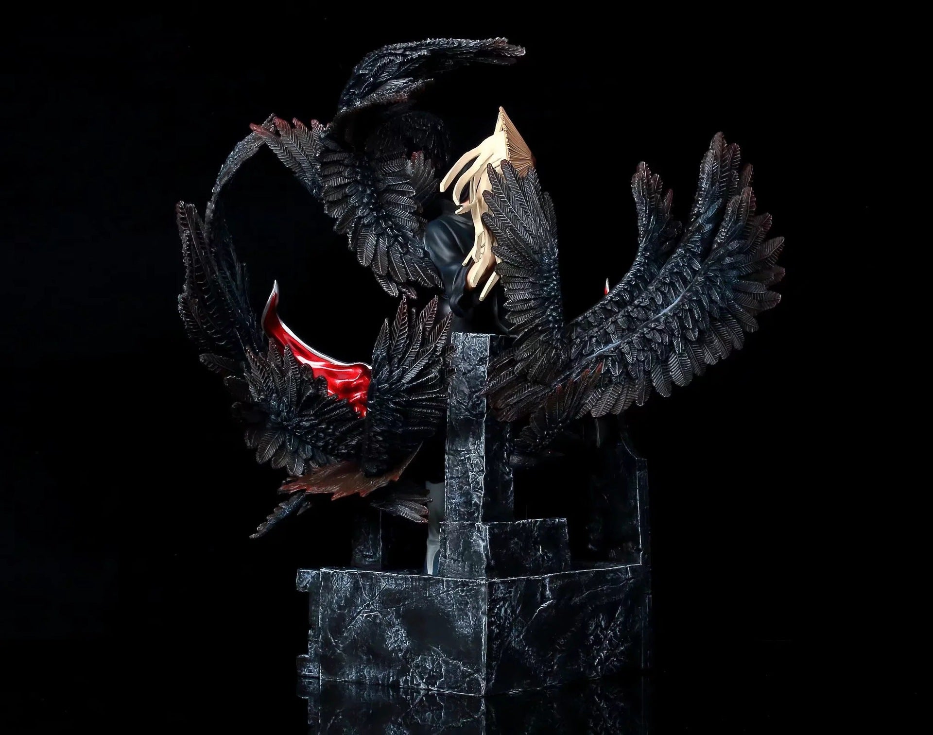 Naruto Itachi Uchiha crow GK statue