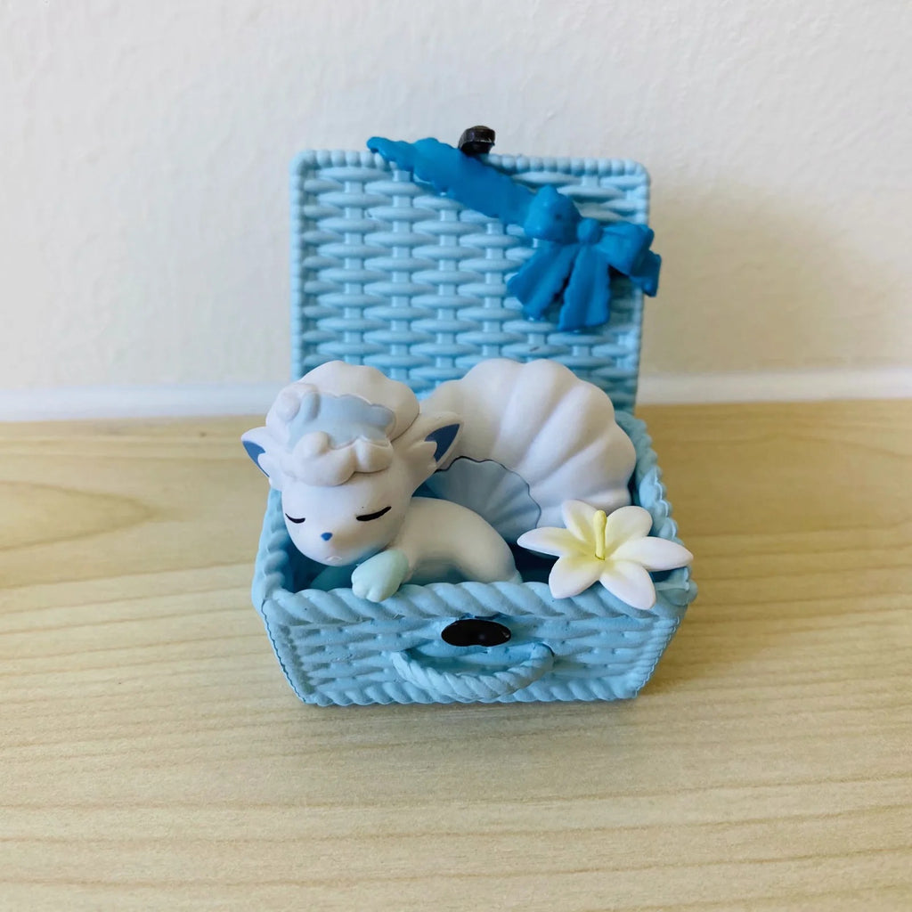 Pokemon Sleeping In Basket GK Mini Figure Set
