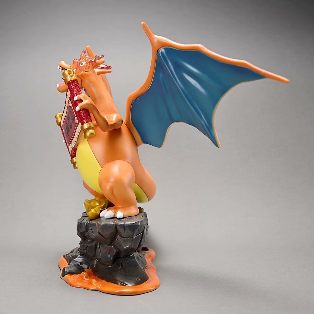 Pokemon Charizard Lucky Fortune Diorama Statue