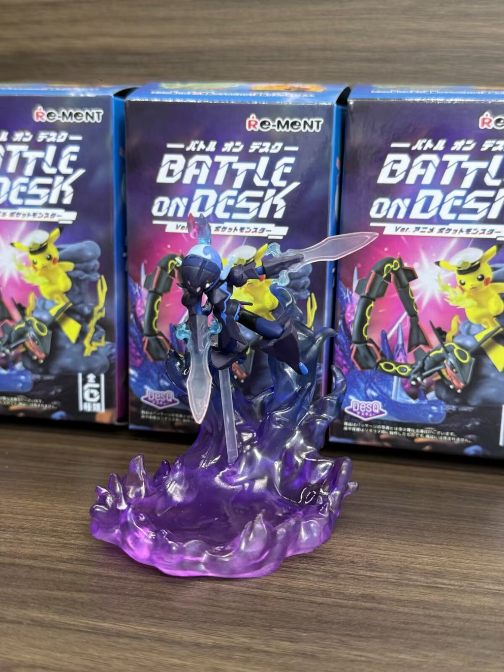 Pokemon Battle On Desk 4‑Pcs Mini Diorama Figure Set With Retail Box