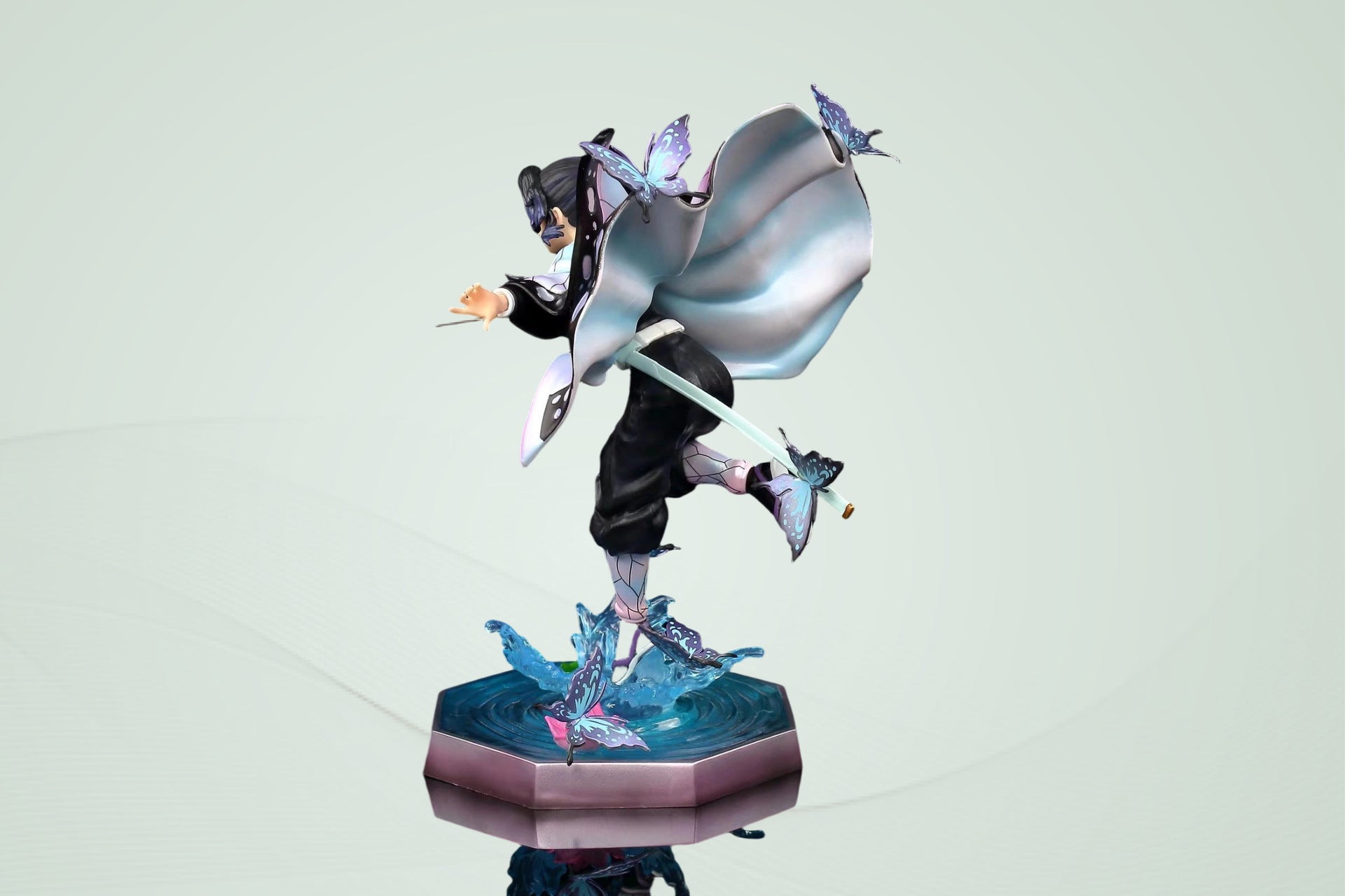 Demon Slayer Shinobu Kocho GK statue