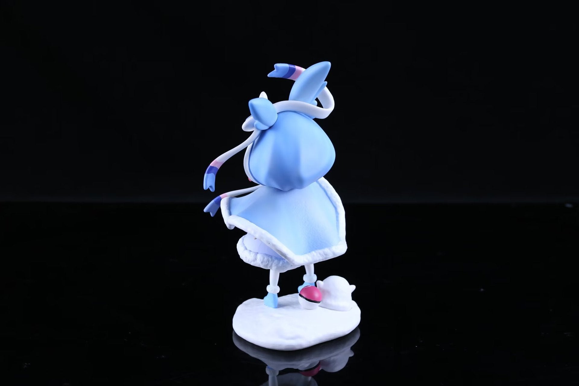 Spy x Family Anya Forger Cos Sylveon Winter Snow Scene Diorama Statue
