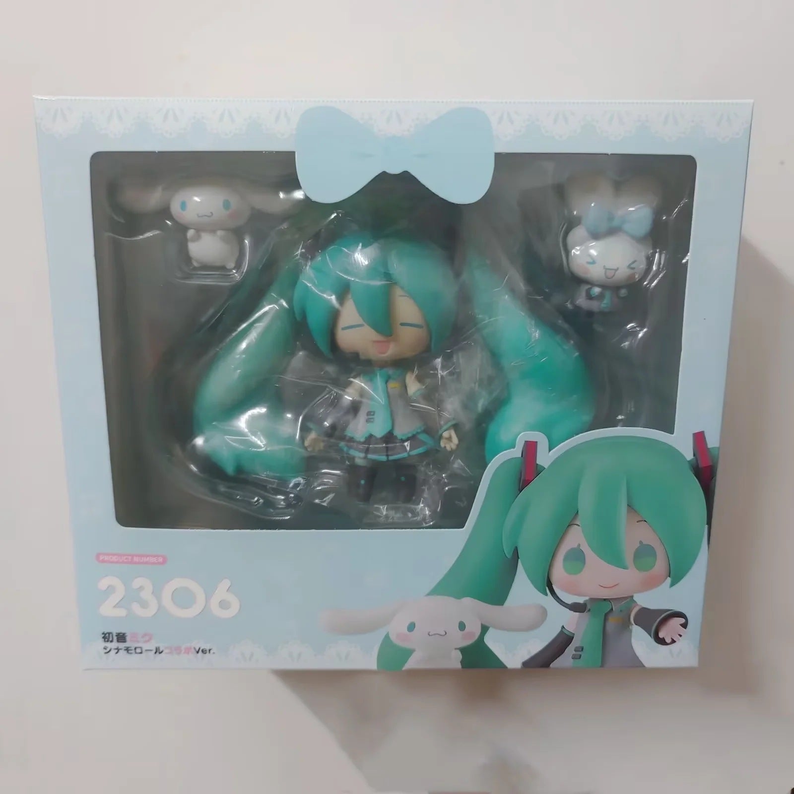 Hatsune Miku Cinnamoroll nendoroid figure
