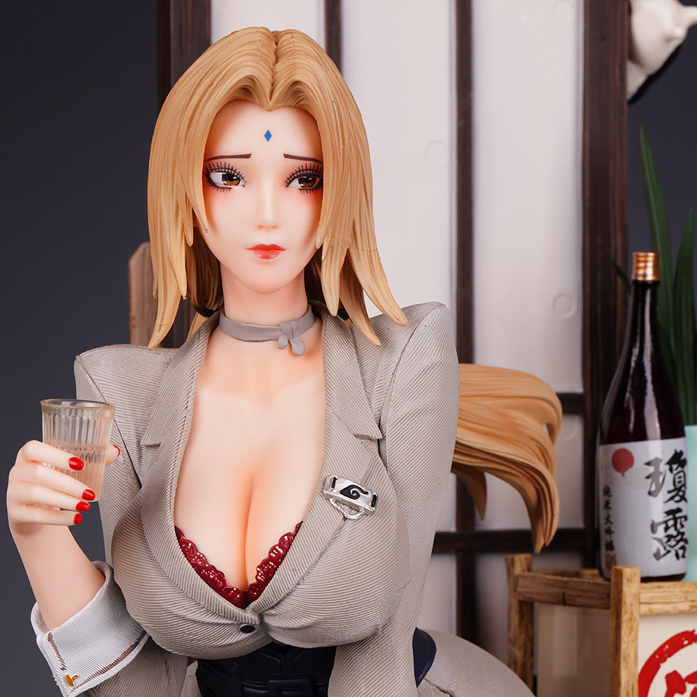 Naruto Tsunade drinking bar scene figure