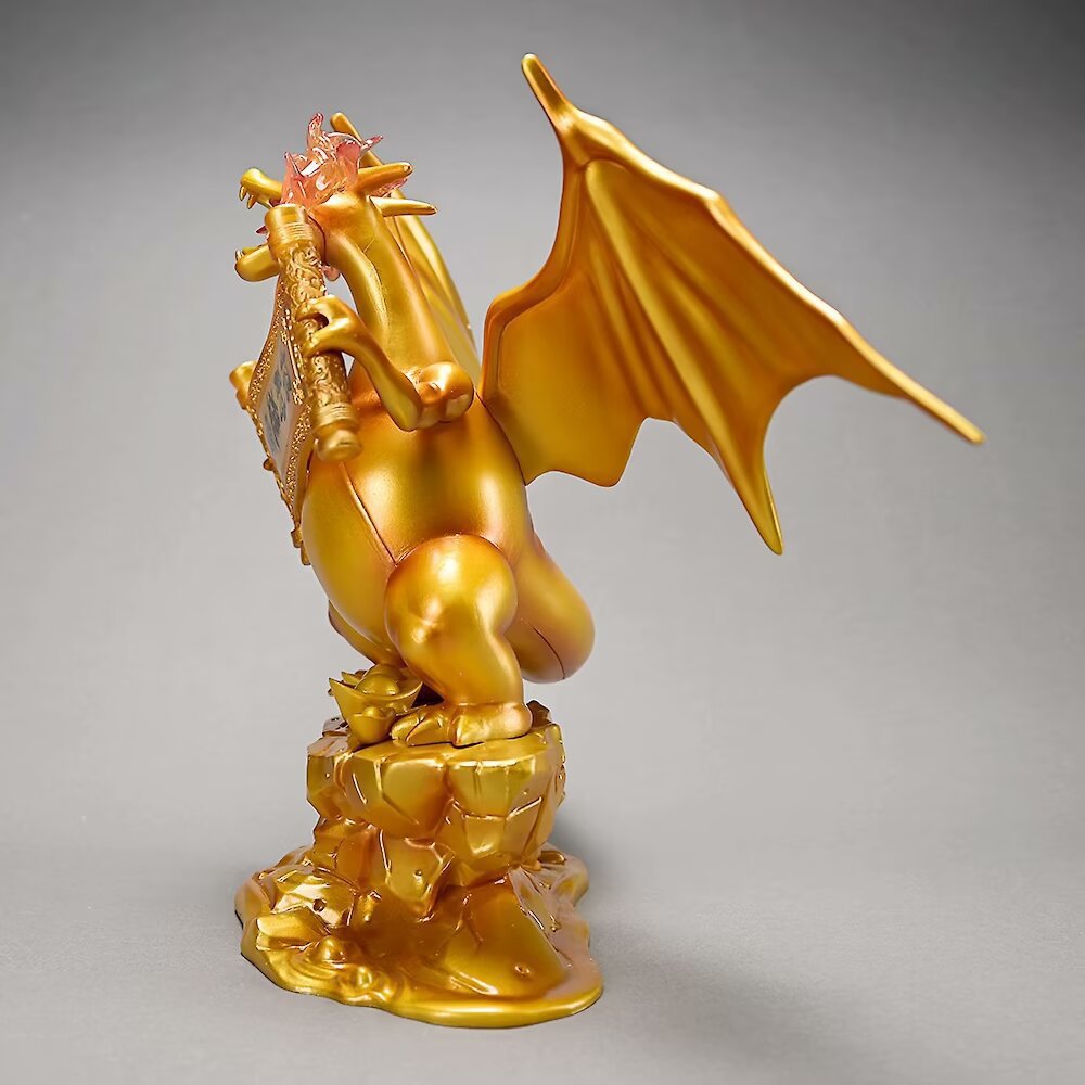 Pokemon Charizard Lucky Fortune Diorama Statue