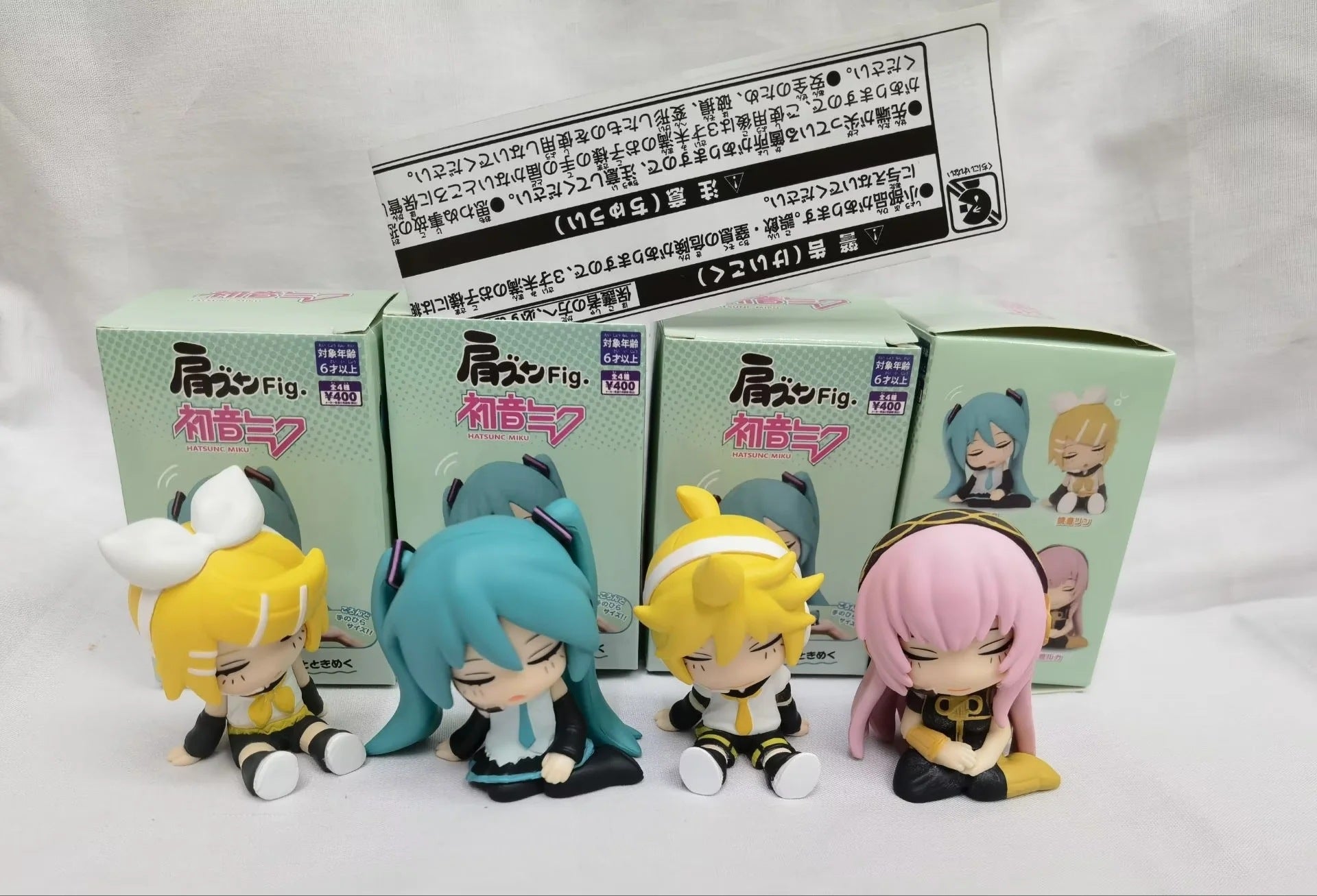 4PCS Hatsune Miku Luka Rin Len sitting mini figure